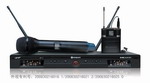 UR-220D UHFpͨoL